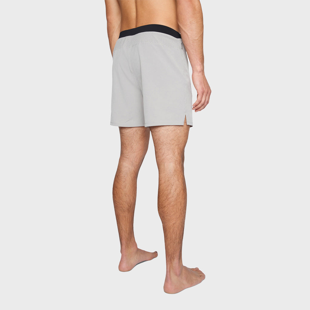 YOGA CROW MENS FLOW SHORTS - Aluminum