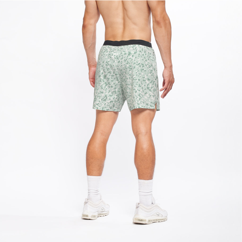 YOGA CROW MENS FLOW SHORTS - Lichen