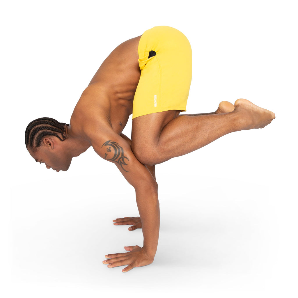 YOGA CROW MENS SWERVE SHORTS - Sulfur Yellow