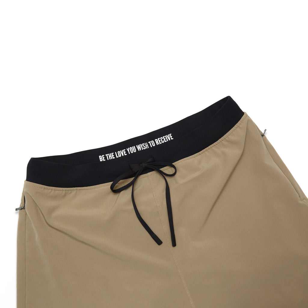 YOGA CROW MENS FLOW SHORTS - Khaki